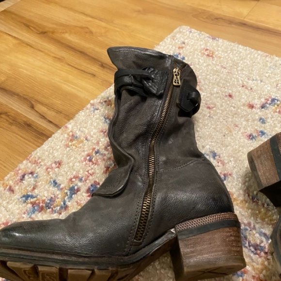 La Bottega di Lisa Italian Leather Boots - Picture 8 of 9